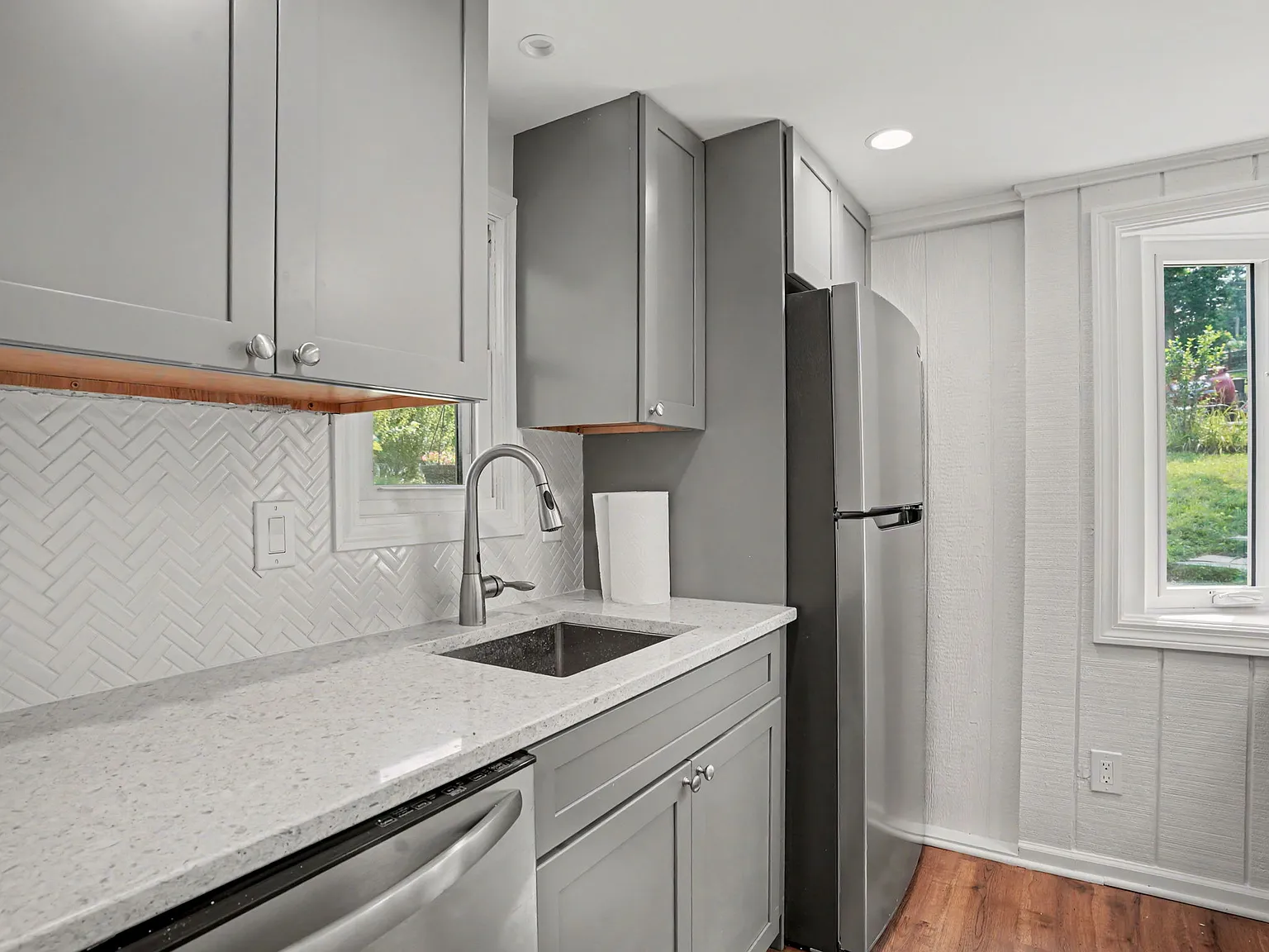 2 bed, 1276 sqft, $3,000 — Photo 4