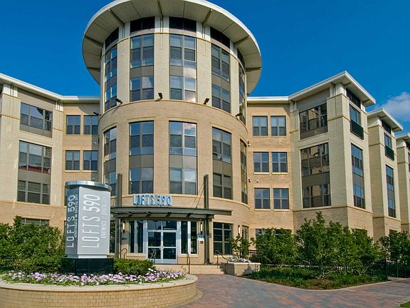 Lofts 590 Apartments