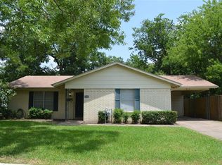 912 Sycamore St, Commerce, TX 75428