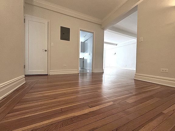 4th image of 360 E 55th St APT 9D