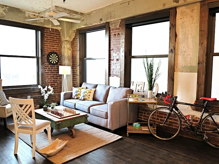 Pressbox Lofts — Photo 5