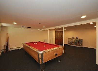 Rec room