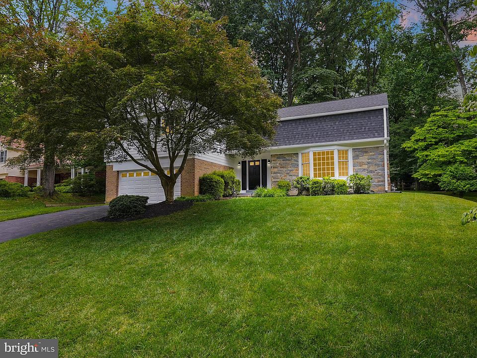 1st image of 404 Onondio Cir SE