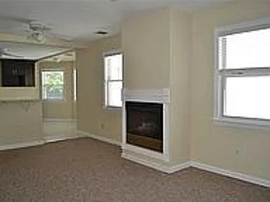 242 Spring Rd #B — Photo 9
