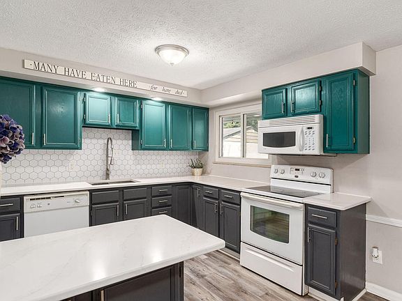 4th image of 436 Terry Dr