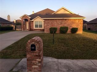 315 River Oaks Blvd, Waxahachie, TX 75165