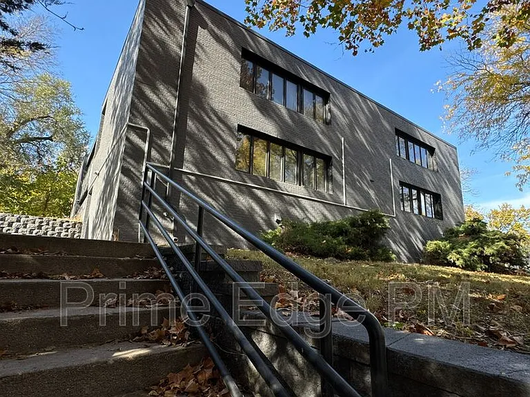 2343 B St #1 — Photo 32