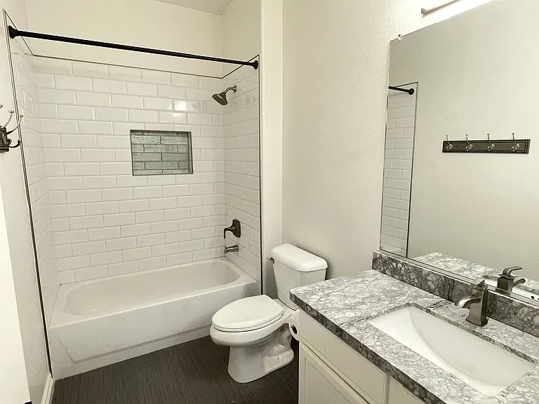 2670 E Hulet Dr — Photo 12