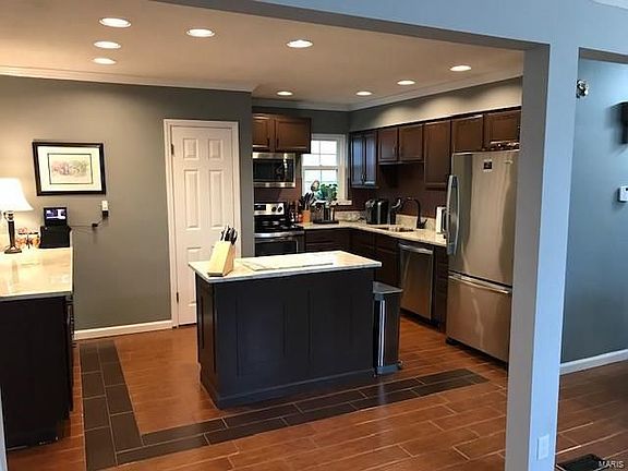 5th image of 1116 Basswood Ln