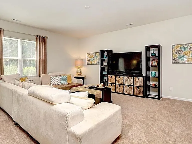 10220 Green Grass Rd — Photo 6