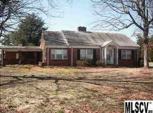 303 N Center St, Hildebran, NC 28637