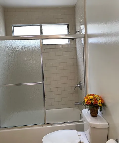 911 N Harper Ave #2 — Photo 16