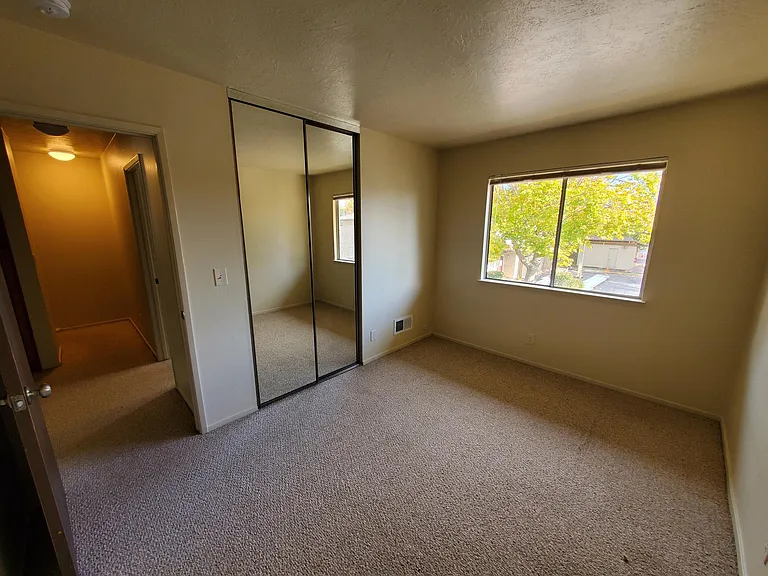185 Palo Verde Ter — Photo 12