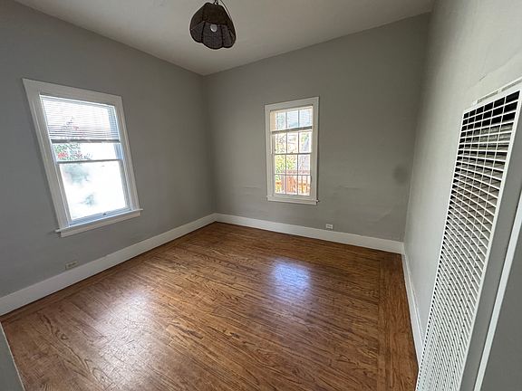 2nd image of 2118 California St Unit B