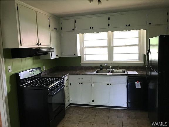 3rd image of 535 41st St