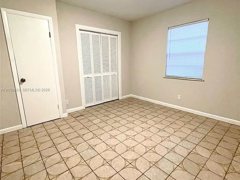 5911 Liberty St #5913 — Photo 13