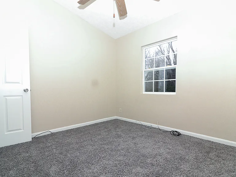407 Knox Ave — Photo 10