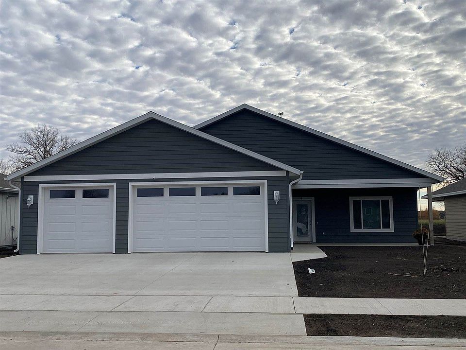 1st image of 3601 Pinewood Dr
