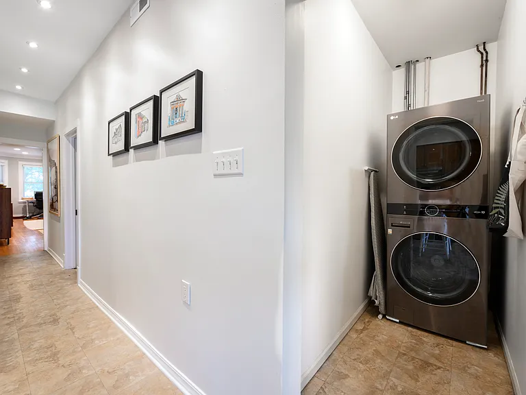 2524 N Lawndale Ave #1 — Photo 10