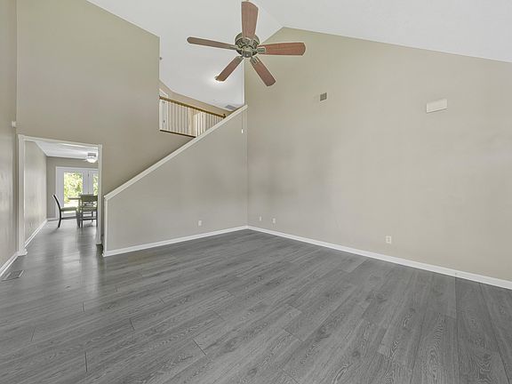 5th image of 7990 Alexandra Ln