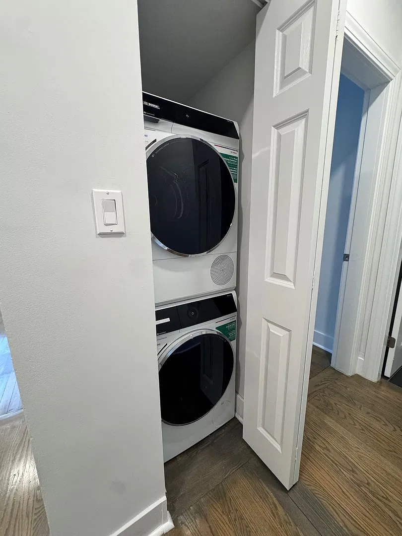 No Fee Recently-Renovated Fenway 2 Bed With In-Unit Laundry — Photo 2