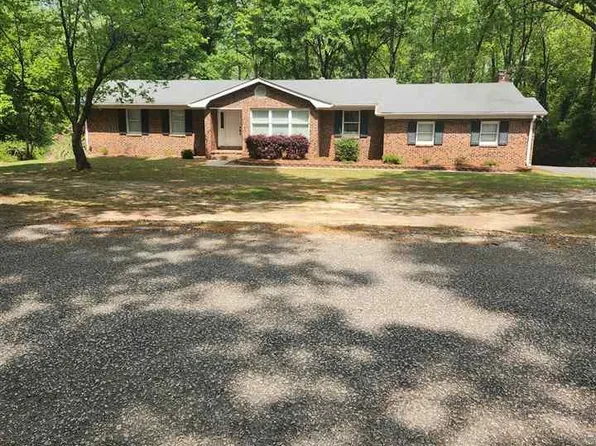109 Bob White Rd, Cheraw, SC 29520