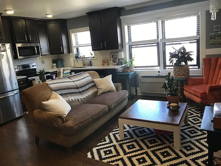 Plaza Terrace Apartments — Photo 11