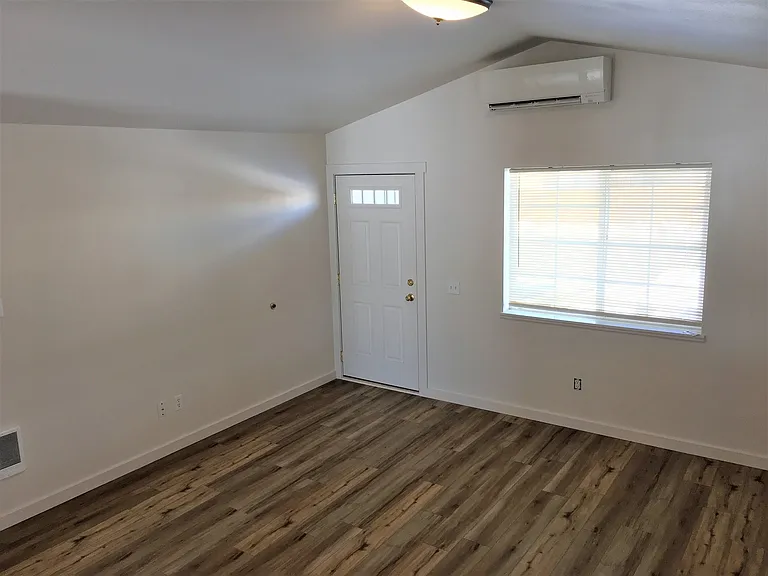 2602 N Ellington St — Photo 5
