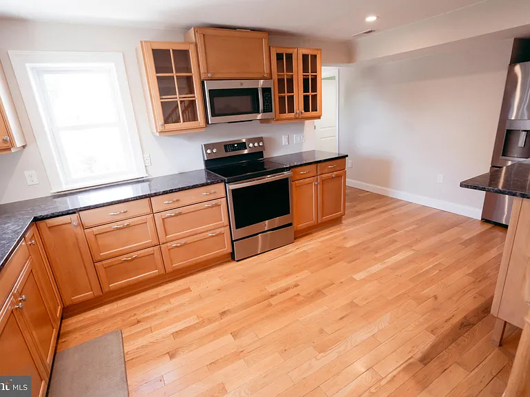 42 Grandview Dr — Photo 5