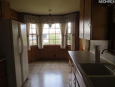 5th image of 703 Woodland Ave