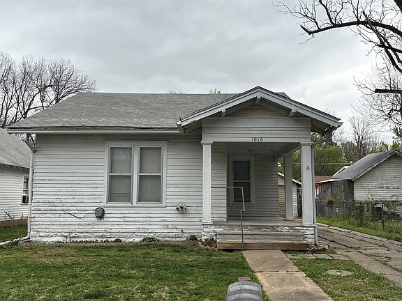 2nd image of 1016 E 15th Ave