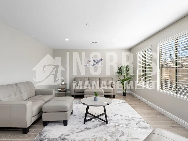 1553 E Alba Dr — Photo 14