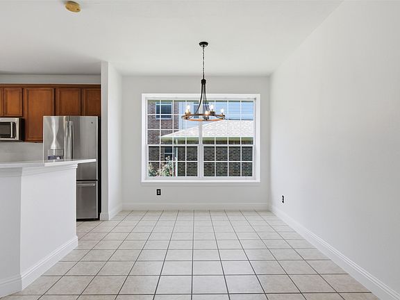 5th image of 1704 Splinter Dr