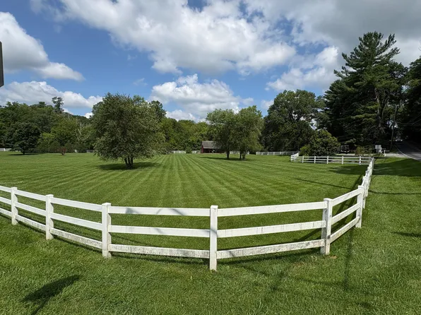 786 Wickerton Rd, West Grove, PA 19390