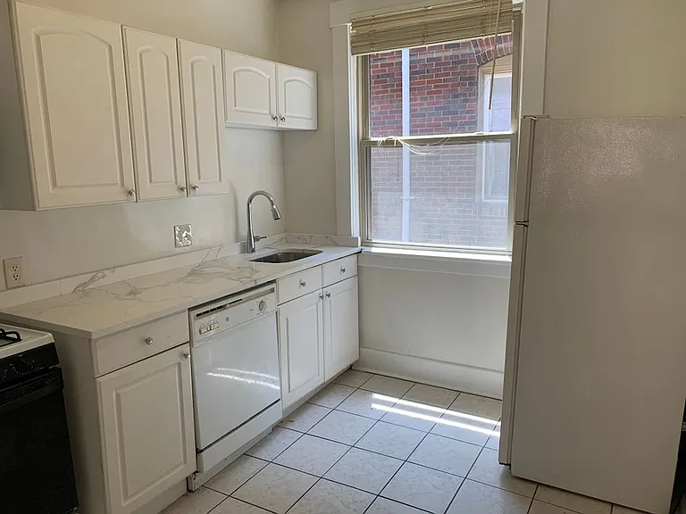 2309 Eldridge Street — Photo 6