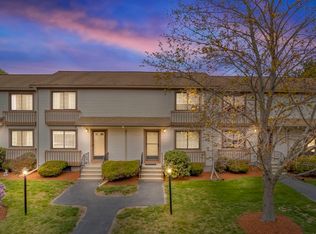 489 Turnpike St APT 3, South Easton, MA 02375