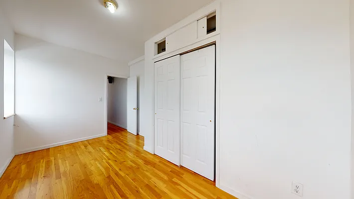 Rented by Bond New York | media 19