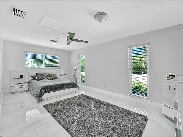 6448 Griffin Blvd — Photo 31