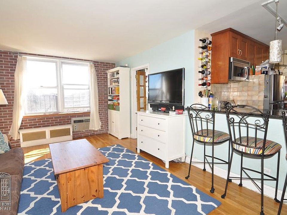 1st image of 46-01 39th Ave #624