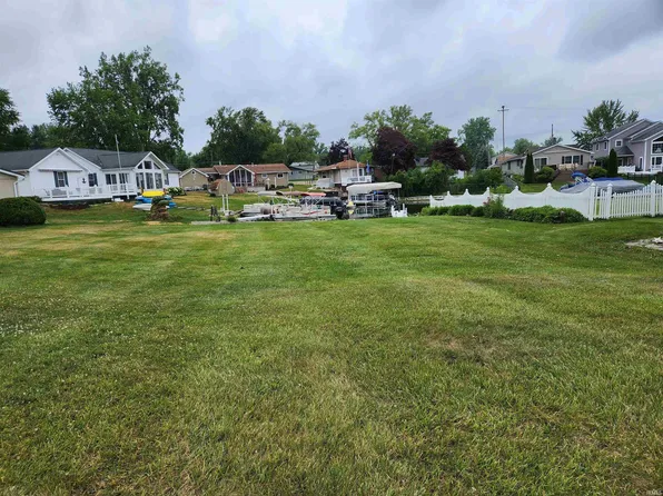 Hatchery Road Road 725 #&-726, Syracuse, IN 46567