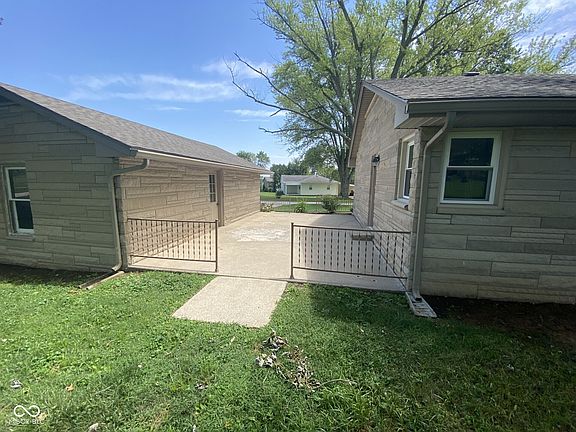 5th image of 1830 N Glade Cir