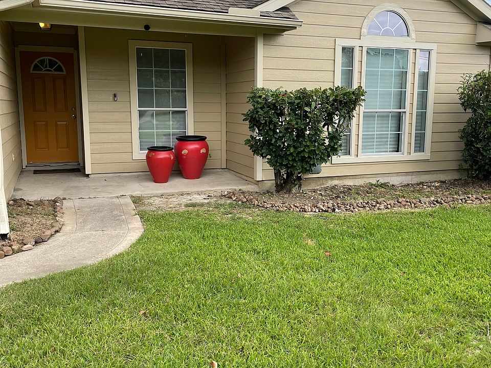 This beautiful home comes with exterior auto lighting and includes landscaping.