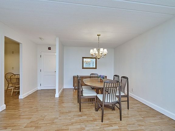 5th image of 1500 Worcester Rd APT 612