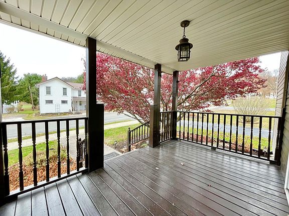 2nd image of 21 Roseville Ave