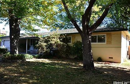 3rd image of 8971 Amoruso Ave