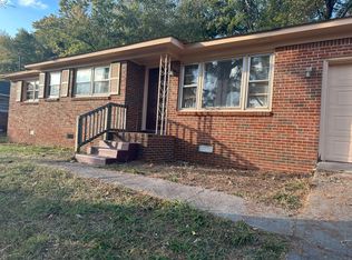 2804 Cora Hill Ave NW, Huntsville, AL 35810