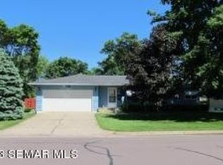917 Truman Ave, Owatonna, MN 55060