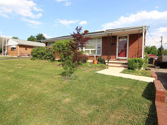 3rd image of 411 Victor Ave NE