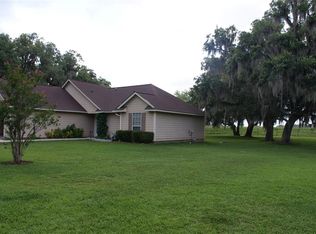 8415 Reterio Dr, West Columbia, TX 77486