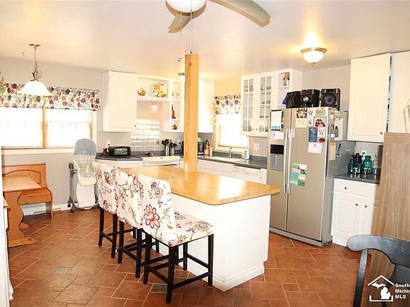 3rd image of 4343 Saint Marks Dr